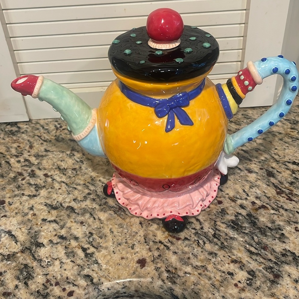 Judie Bomberger Madaline Teapot Ceramic Unused Collection